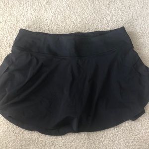 Lululemon speed skirt size 6 black
